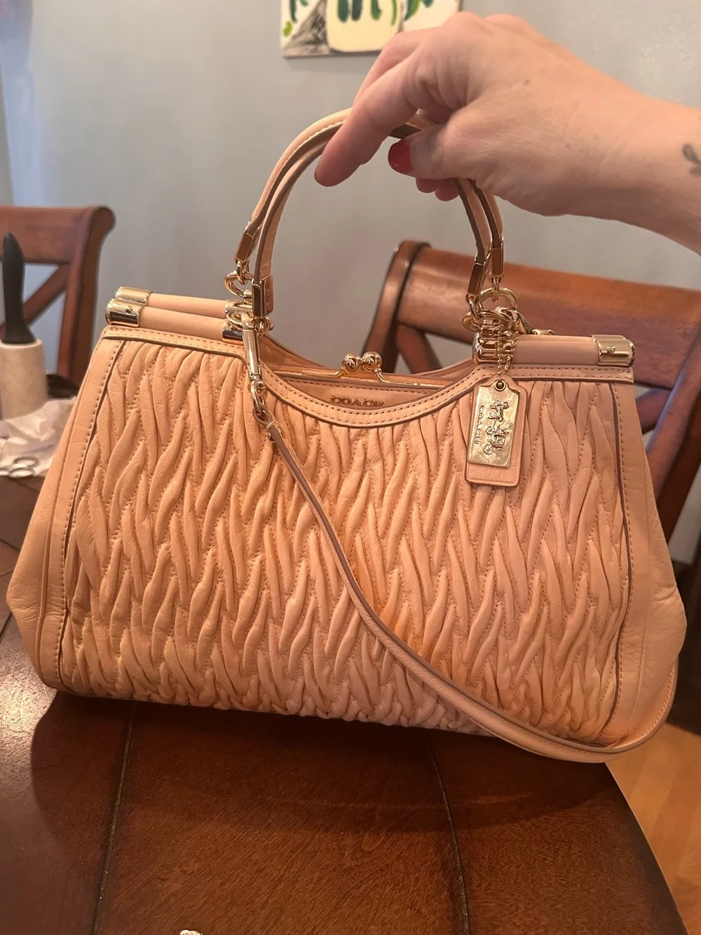 Gorgeous Coach Carrie - leather satchel in apricot F27681 *LIMITED EDITION*